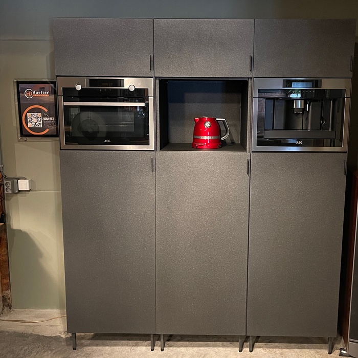 Slink Slaapkamer uitzending Stalen keukens met hoge kastenwand | Hardhout Discount
